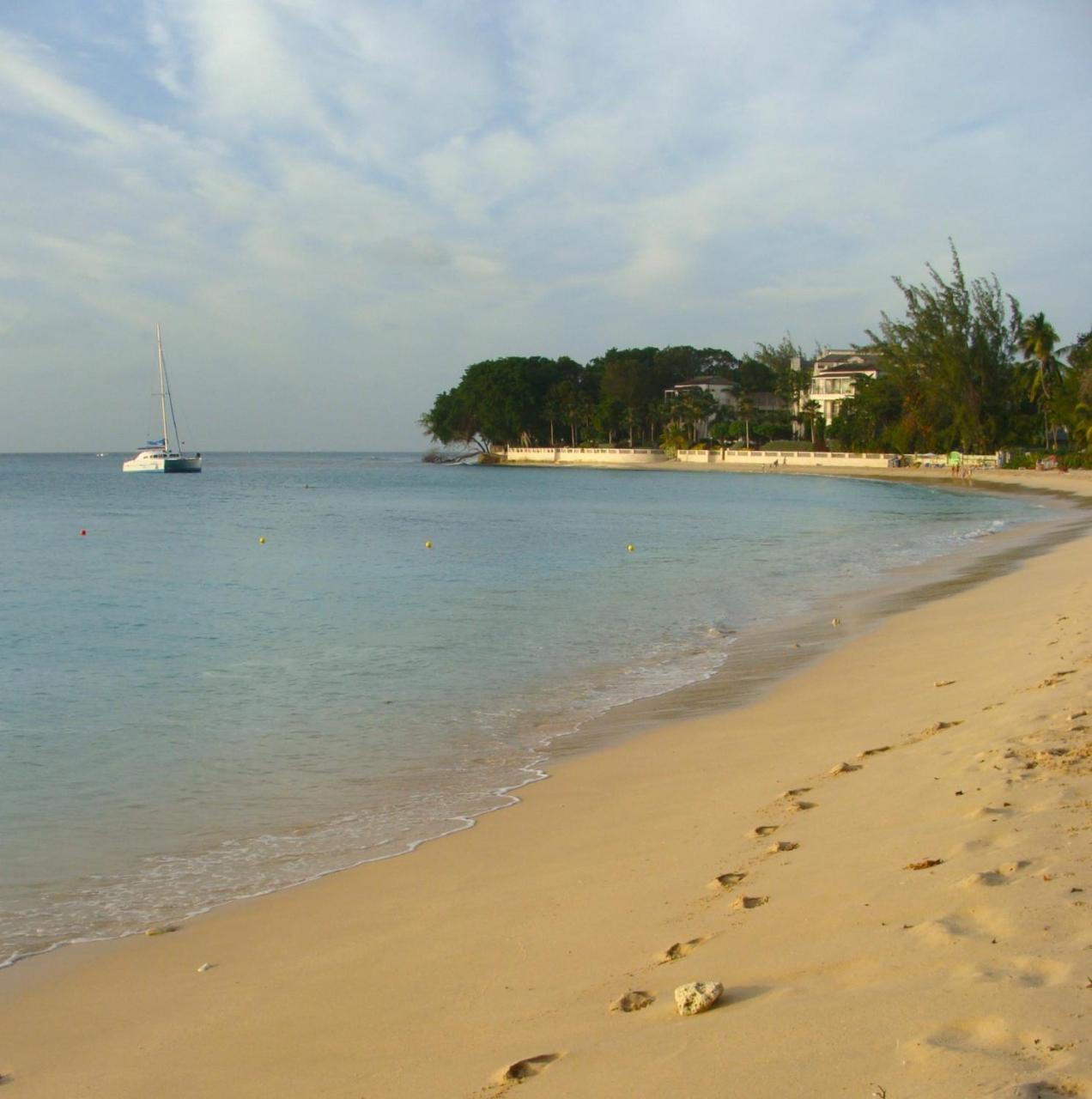 Coral Lane Beach Apartments سانت جيمس المظهر الخارجي الصورة